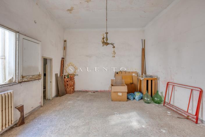 Image No.11-4 Bed House for sale