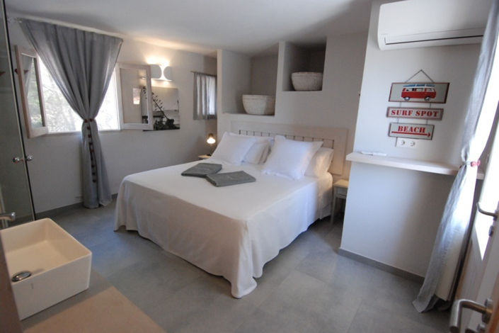 Image No.15-9 Bed Villa / Detached for sale