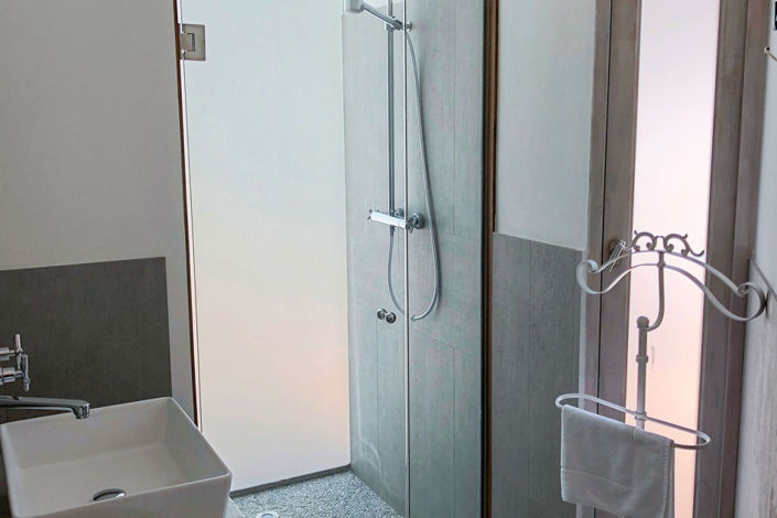 Image No.65-9 Bed Villa / Detached for sale