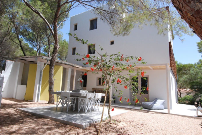 Image No.7-9 Bed Villa / Detached for sale