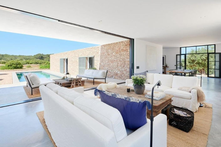 Image No.8-6 Bed Villa for sale