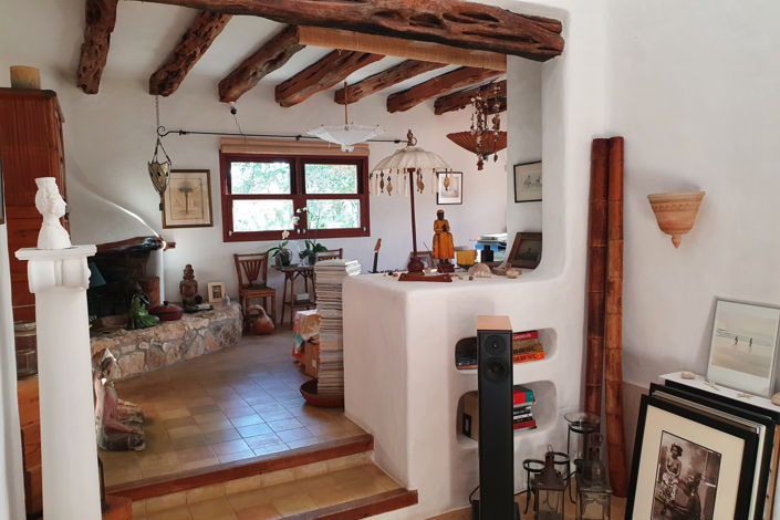 Image No.9-2 Bed Villa for sale