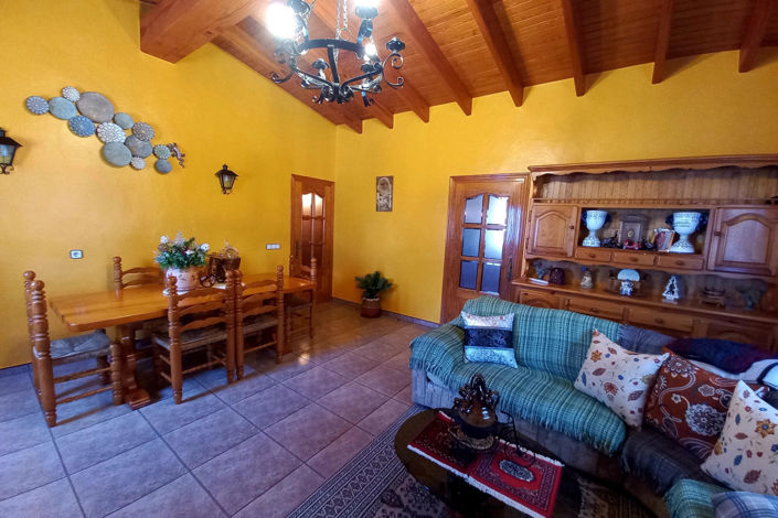 Image No.9-4 Bed Villa for sale