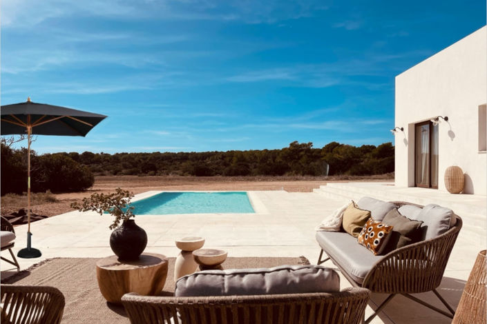 Image No.1-5 Bed Villa for sale