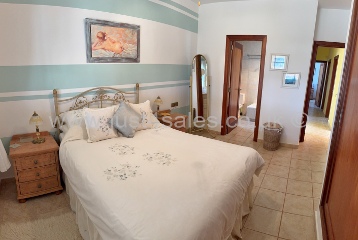 Image No.15-4 Bed Villa for sale