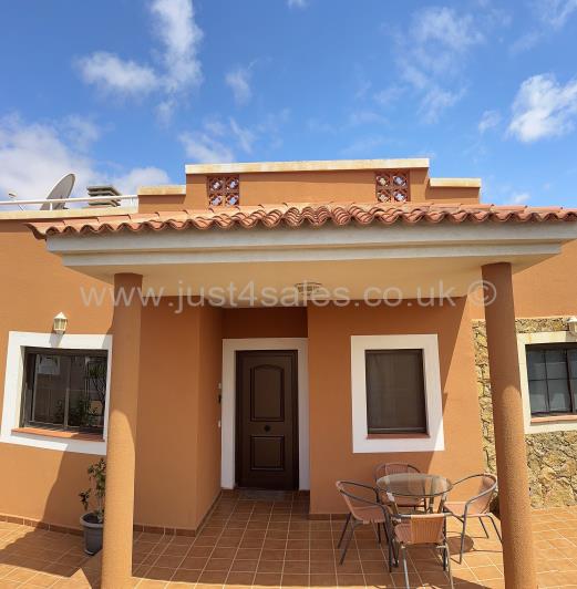 Image No.4-4 Bed Villa for sale