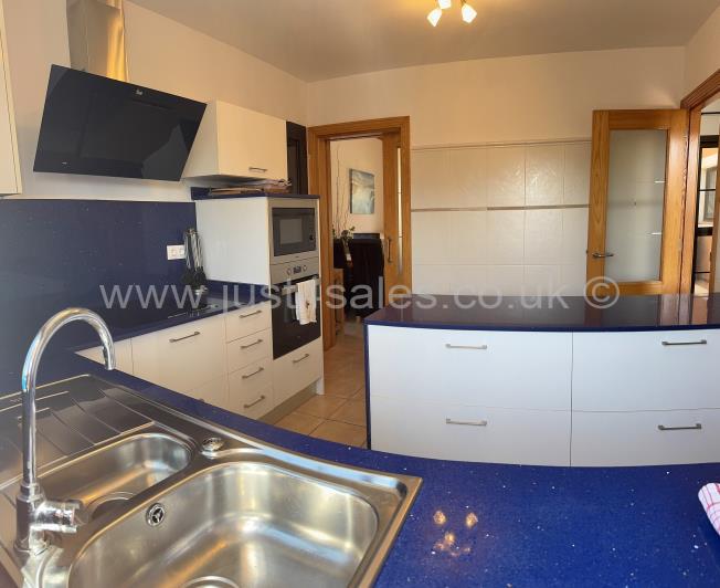 Image No.23-4 Bed Villa for sale