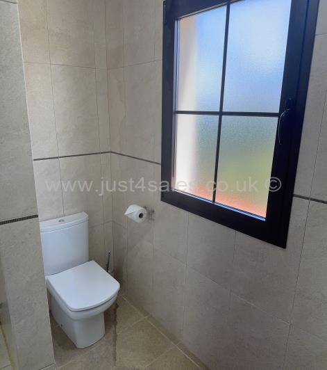 Image No.29-4 Bed Villa for sale