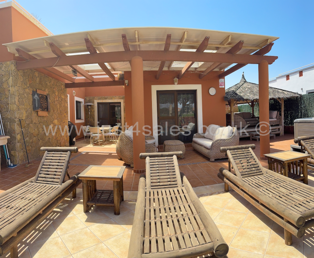 Image No.14-4 Bed Villa for sale