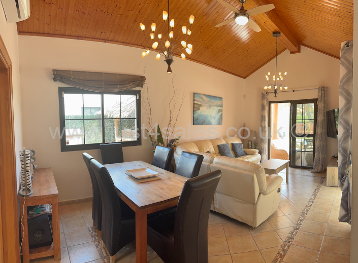 Image No.18-4 Bed Villa for sale