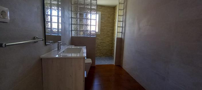 Image No.11-3 Bed Villa for sale