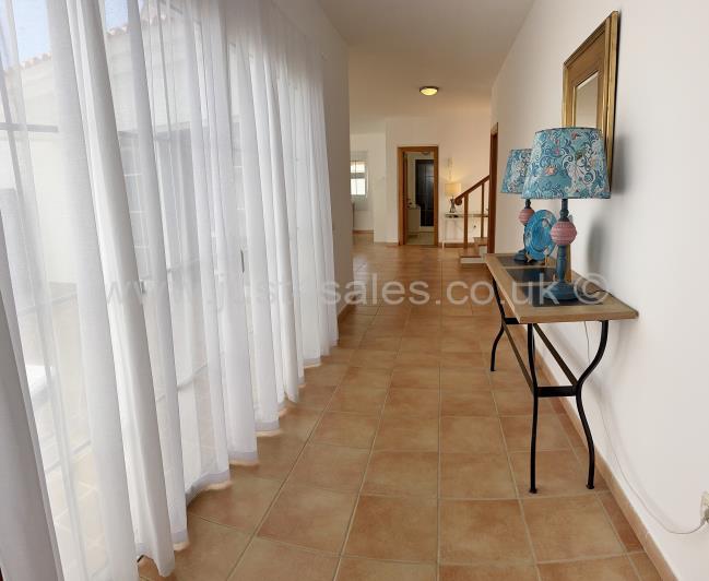 Image No.38-3 Bed Villa for sale