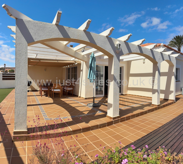 Image No.15-3 Bed Villa for sale