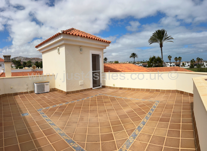 Image No.40-3 Bed Villa for sale