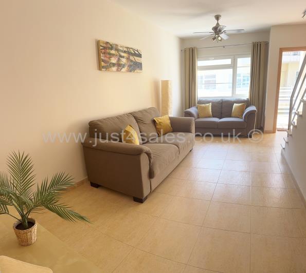 Image No.13-3 Bed Townhouse for sale