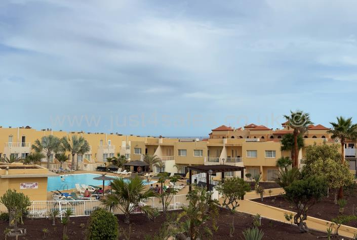 Image No.21-3 Bed Townhouse for sale