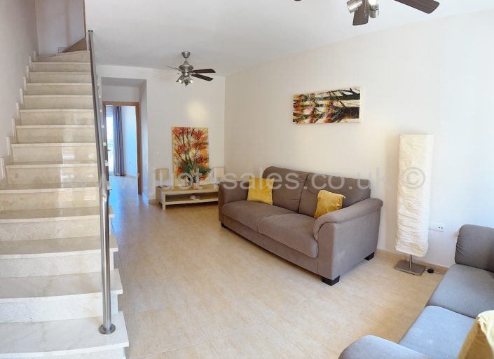 Image No.1-3 Bed Townhouse for sale