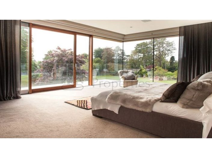 Image No.3-5 Bed House for sale