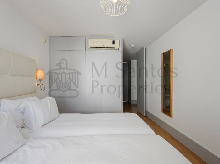 Image No.15-3 Bed House for sale