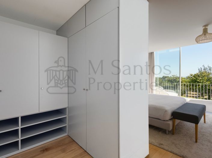 Image No.24-3 Bed House for sale