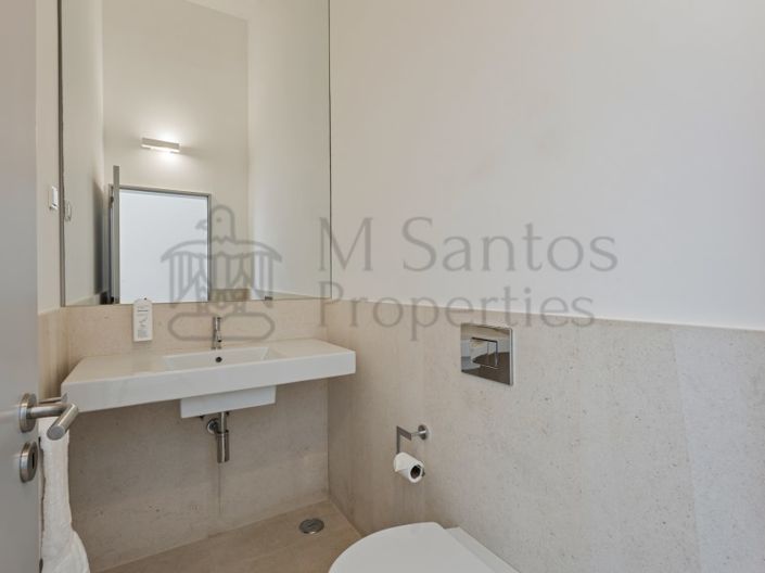 Image No.25-3 Bed House for sale