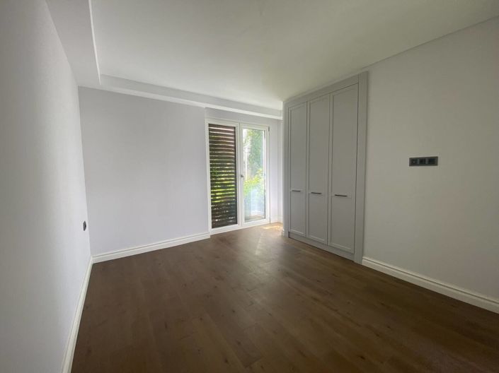 Image No.26-1 Bed Apartment for sale