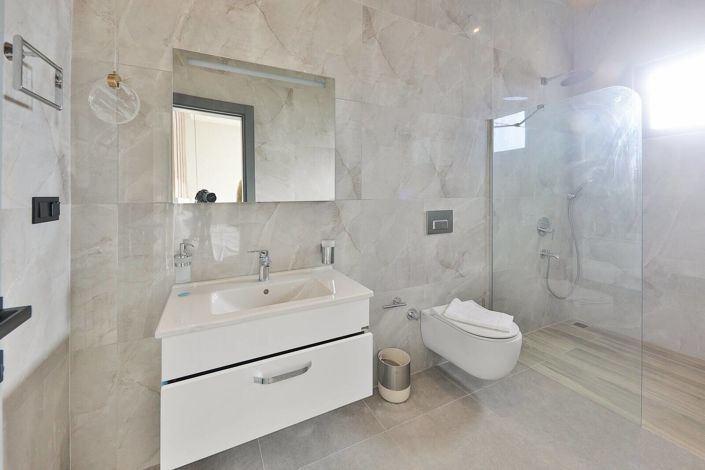 Image No.38-5 Bed House/Villa for sale