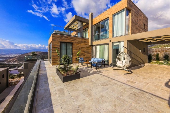 Image No.7-5 Bed House/Villa for sale