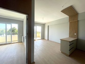 Interior 4