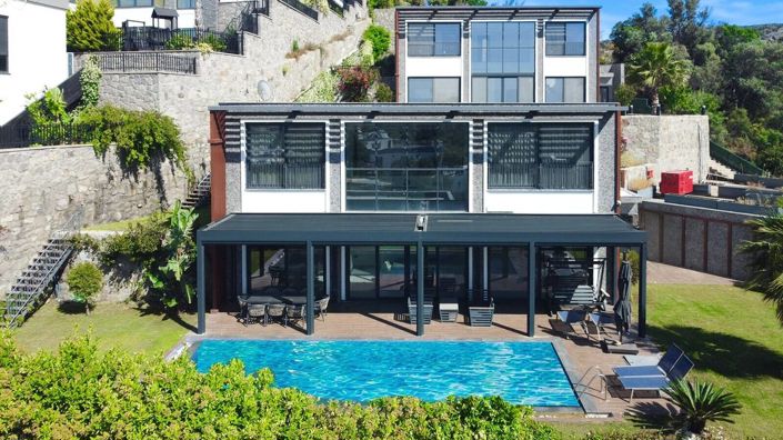 Image No.1-5 Bed House/Villa for sale