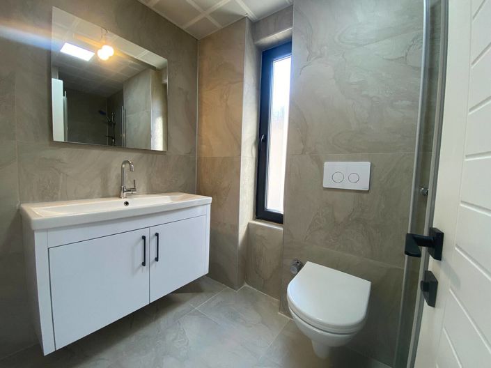 Image No.18-2 Bed Apartment for sale