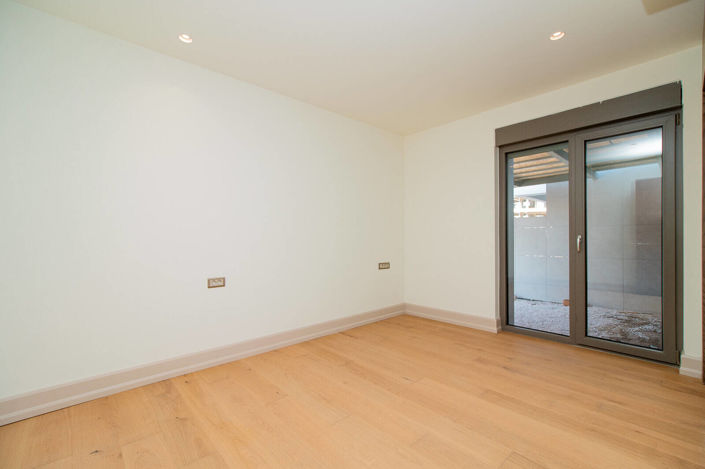 Image No.18-6 Bed House/Villa for sale