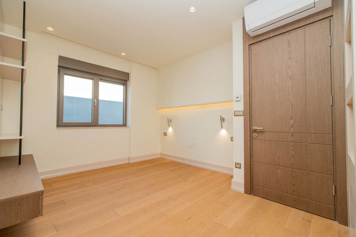 Image No.35-6 Bed House/Villa for sale