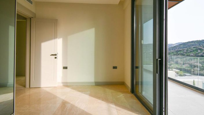 Image No.27-5 Bed House/Villa for sale