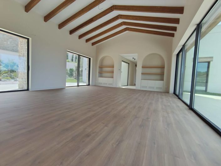 Image No.14-8 Bed House/Villa for sale