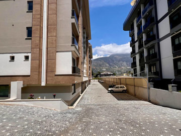 Exterior 4