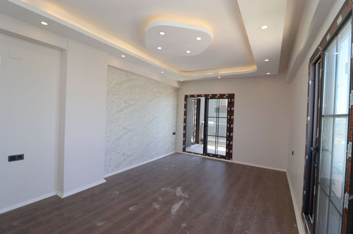 Image No.11-4 Bed Apartment for sale