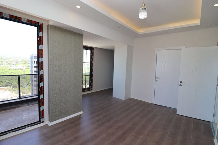 Image No.14-4 Bed Apartment for sale