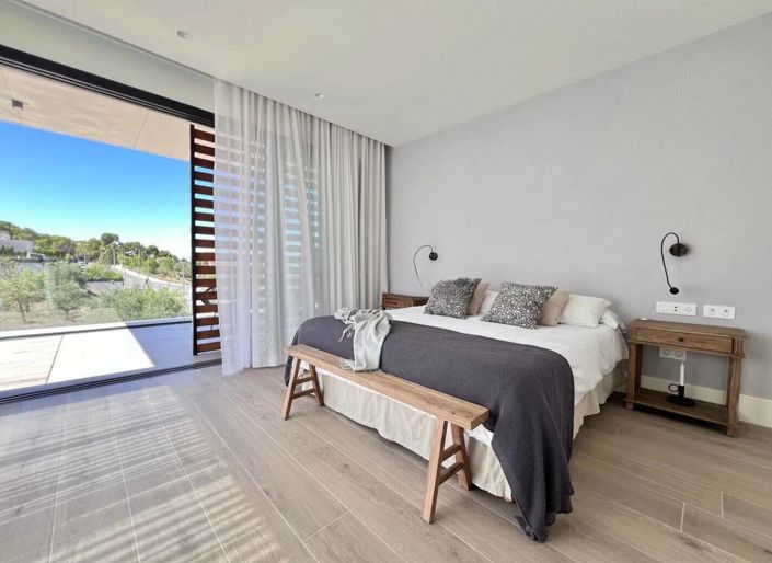 Image No.18-4 Bed House/Villa for sale