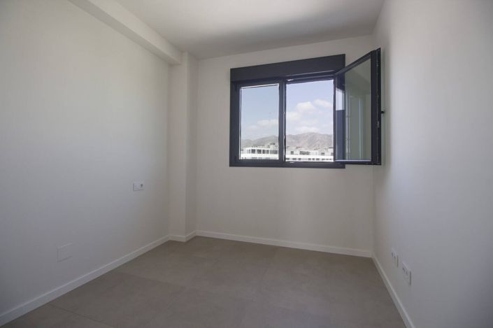 Image No.12-4 Bed Apartment for sale