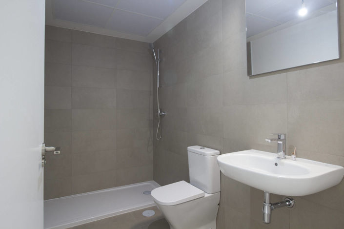 Image No.17-4 Bed Apartment for sale