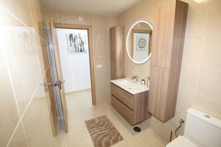 Image No.16-2 Bed Apartment for sale