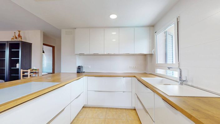 Image No.37-5 Bed House/Villa for sale