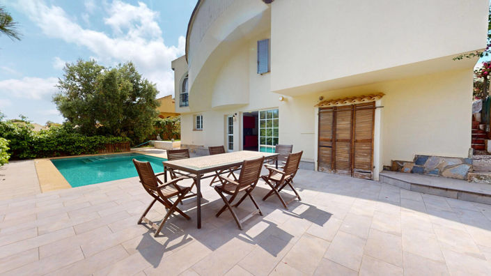 Image No.5-5 Bed House/Villa for sale