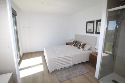 Interior 4