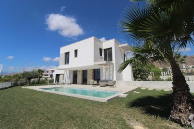 Exterior 3