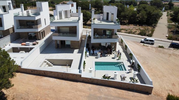 Image No.1-3 Bed House/Villa for sale