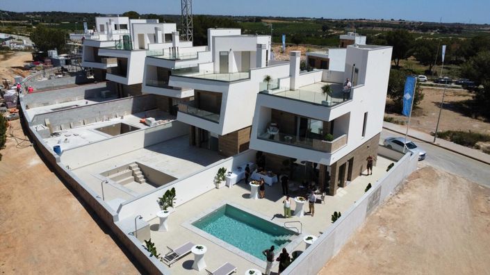 Image No.2-3 Bed House/Villa for sale