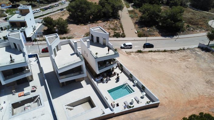 Image No.9-3 Bed House/Villa for sale