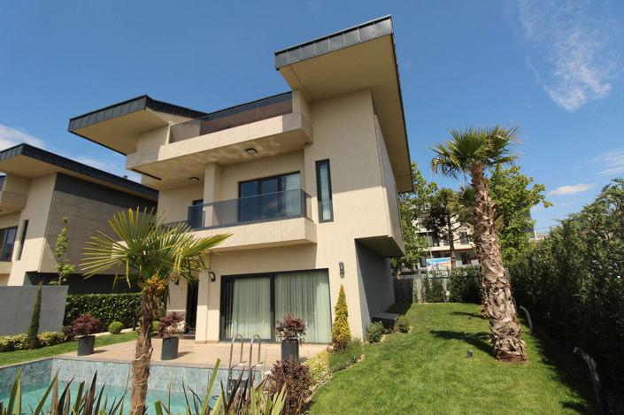 Image No.2-4 Bed House/Villa for sale